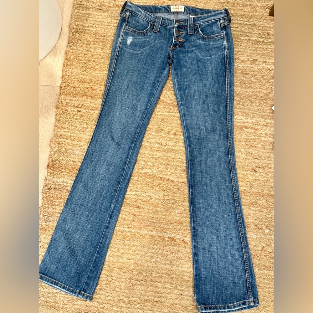 💗 Frankie B. Size 4 Blue Bootcut Jeans 💗